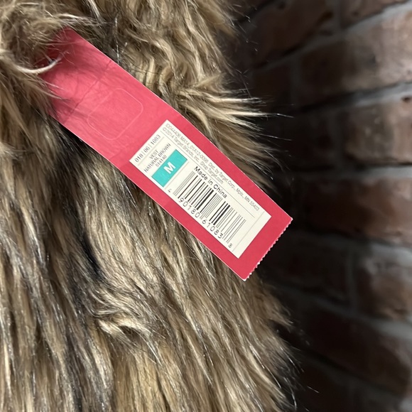 Runway Faux fur vest - Picture 4 of 10